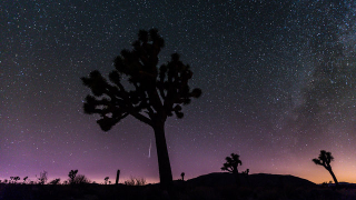 Si te perdiste la lluvia de Perseidas, no te pierdas su <em>timelapse</em>